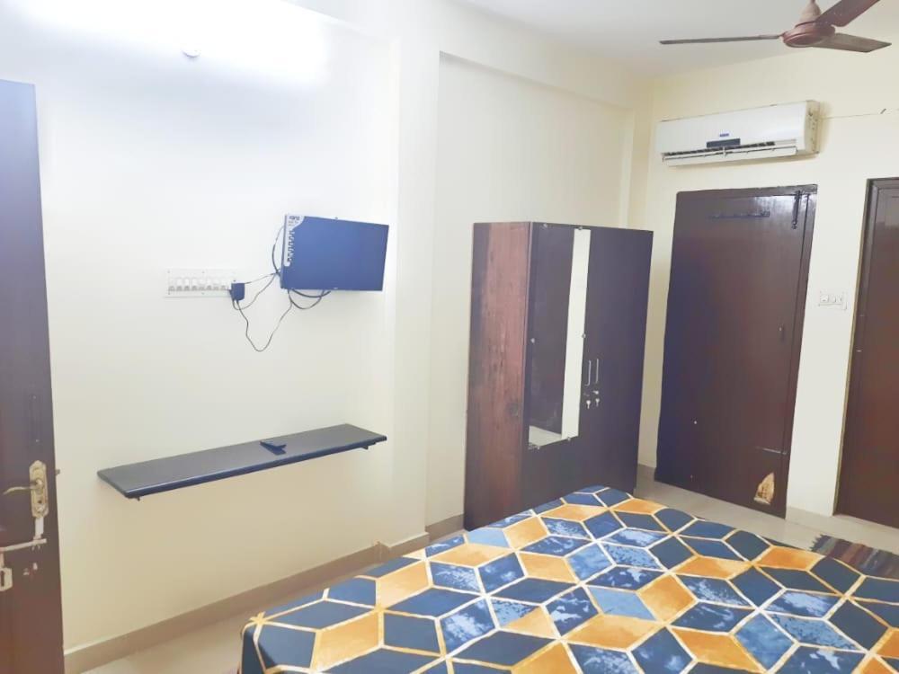 Hotel Royal Paradise Coimbatore Esterno foto